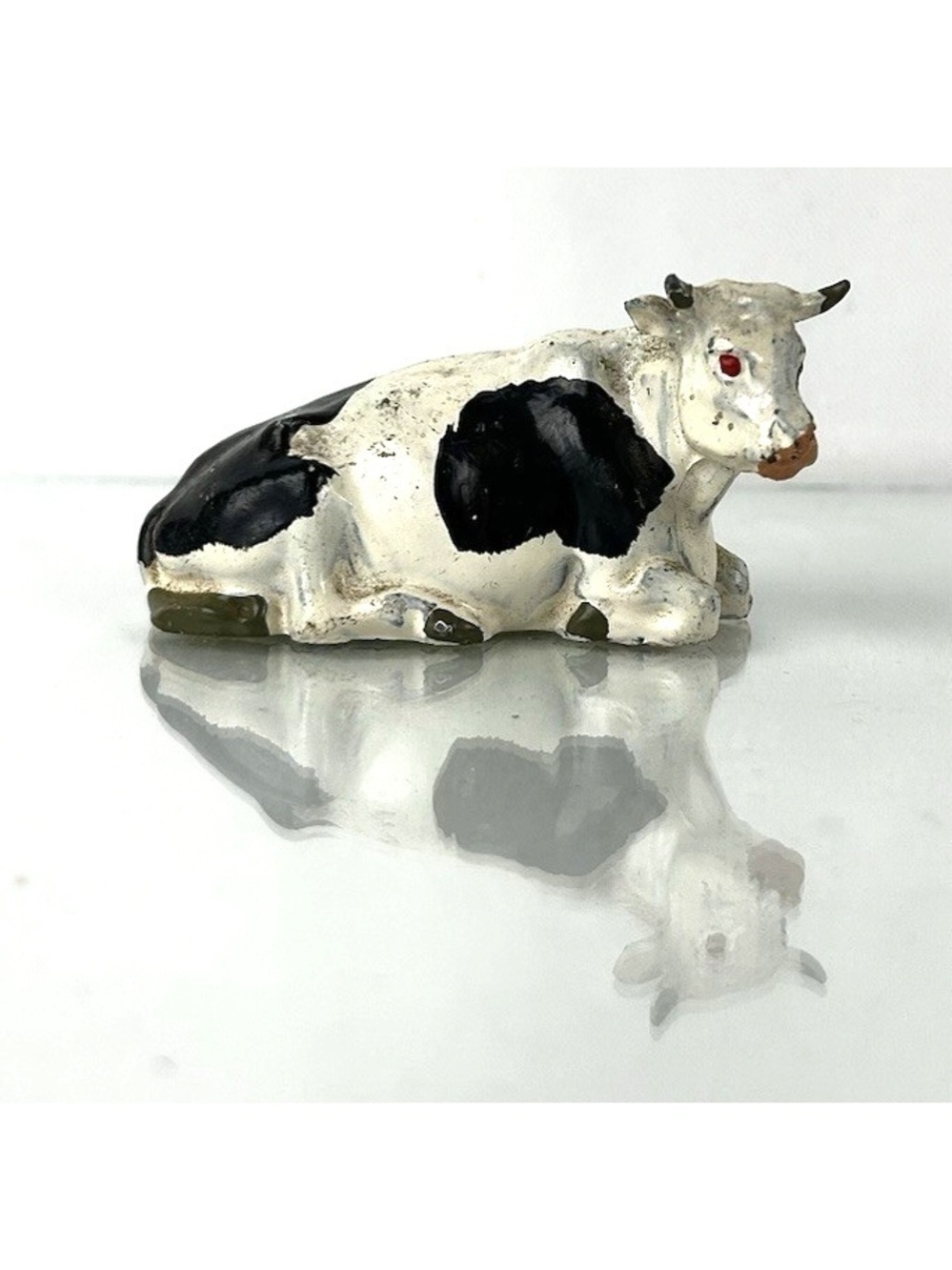 Vintage Britains Ltd. Lead Cow Figurine Farm Animal 3" Laying Sitting